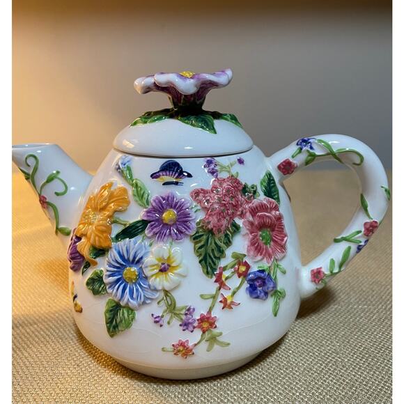 Bella Casa by Ganz Ceramic Floral Teapot and Cup, Read all Details - Picture 2 of 9